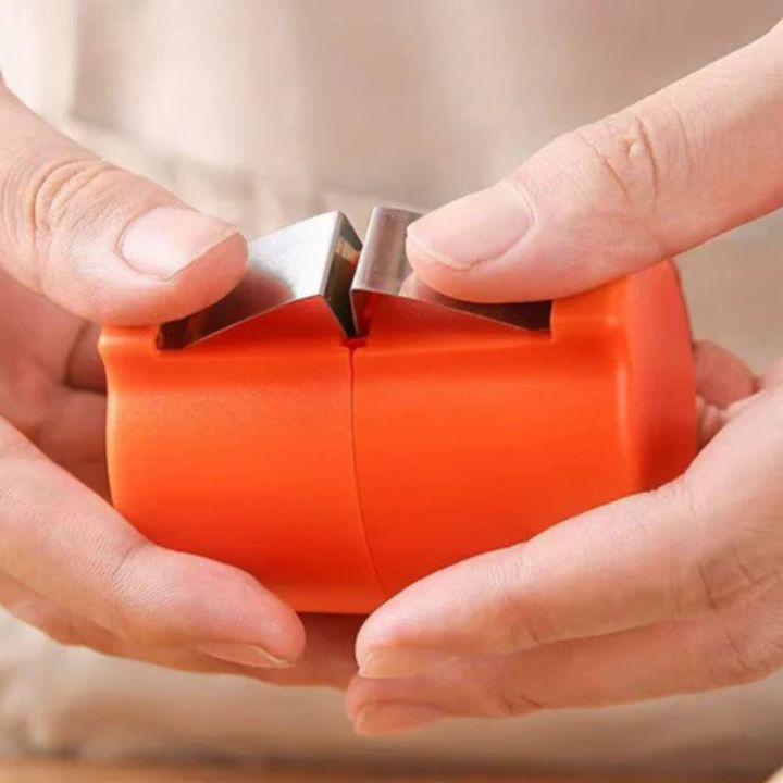 Effortless Egg Breaker - Fast and Mess-Free Egg Cracking