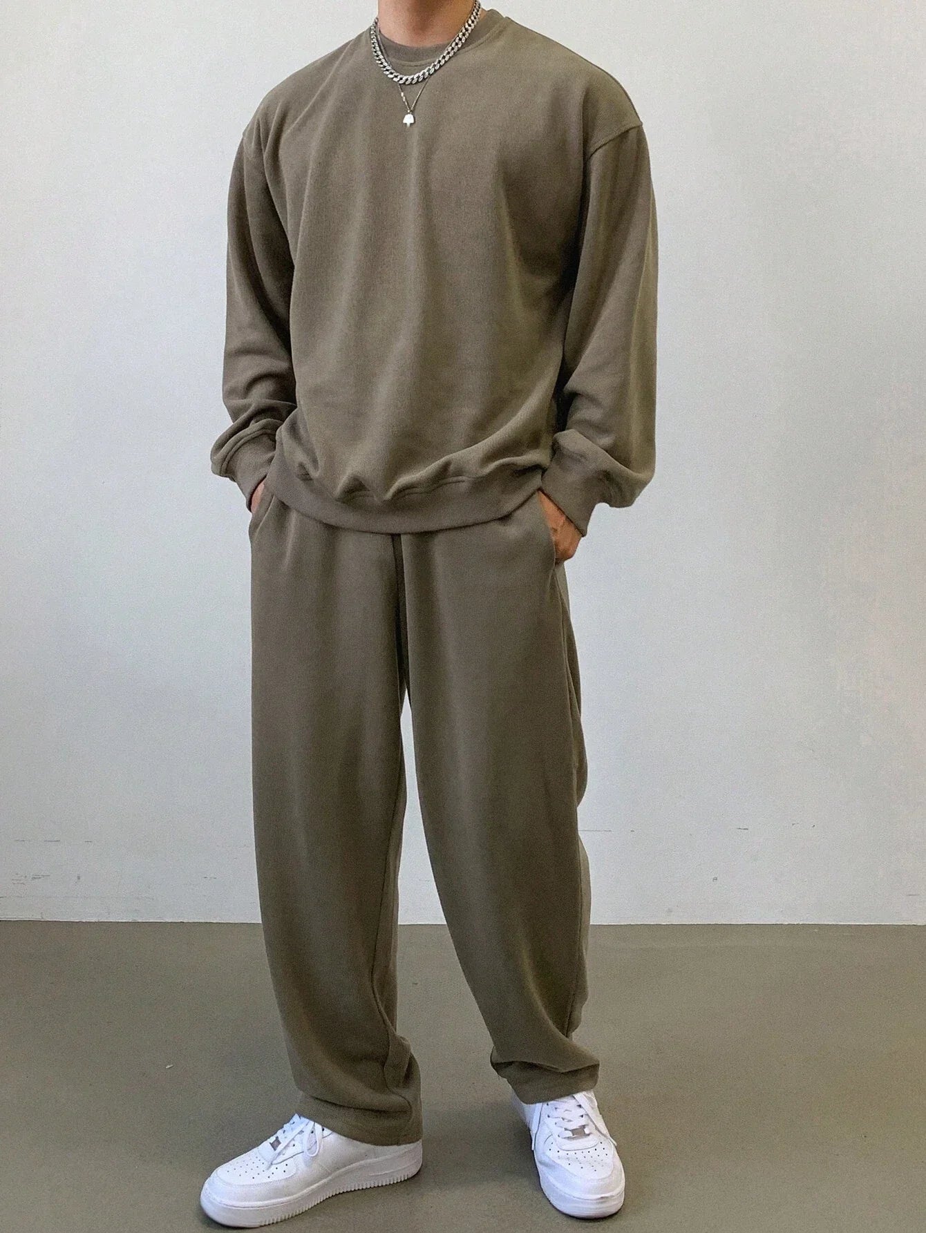 LIVAA Men's Tracksuit Set | Sweater & Pants