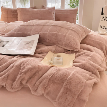 Cozi - Luxuriously Soft Faux Fur Duvet Cover