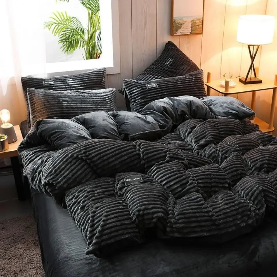 Warm and Plush Velvet Fleece Duvet Cover for Winter