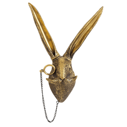 Charming Rustic Wall Decor with Natural Elegance