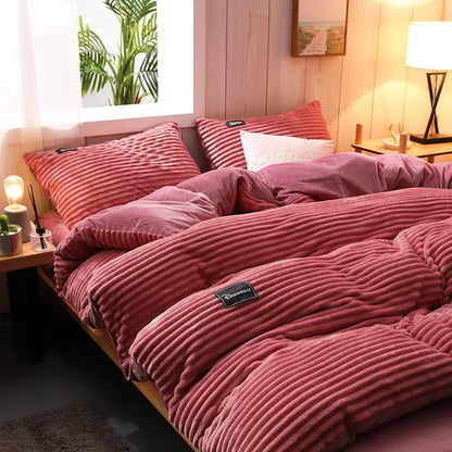 Warm and Plush Velvet Fleece Duvet Cover for Winter