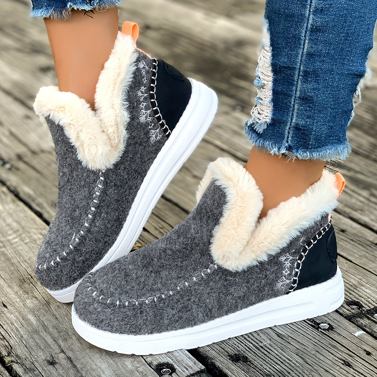 Women's Plush Interior Cozy Winter Slippers with Anti-Slip Sole