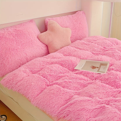 Luxurious Three-Piece Velvet Bedding Set with Soft Velvety Texture