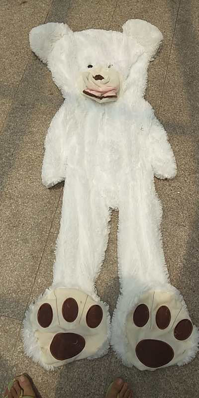 Extra-Large Plush Bear HugHero – Your Perfect Companion