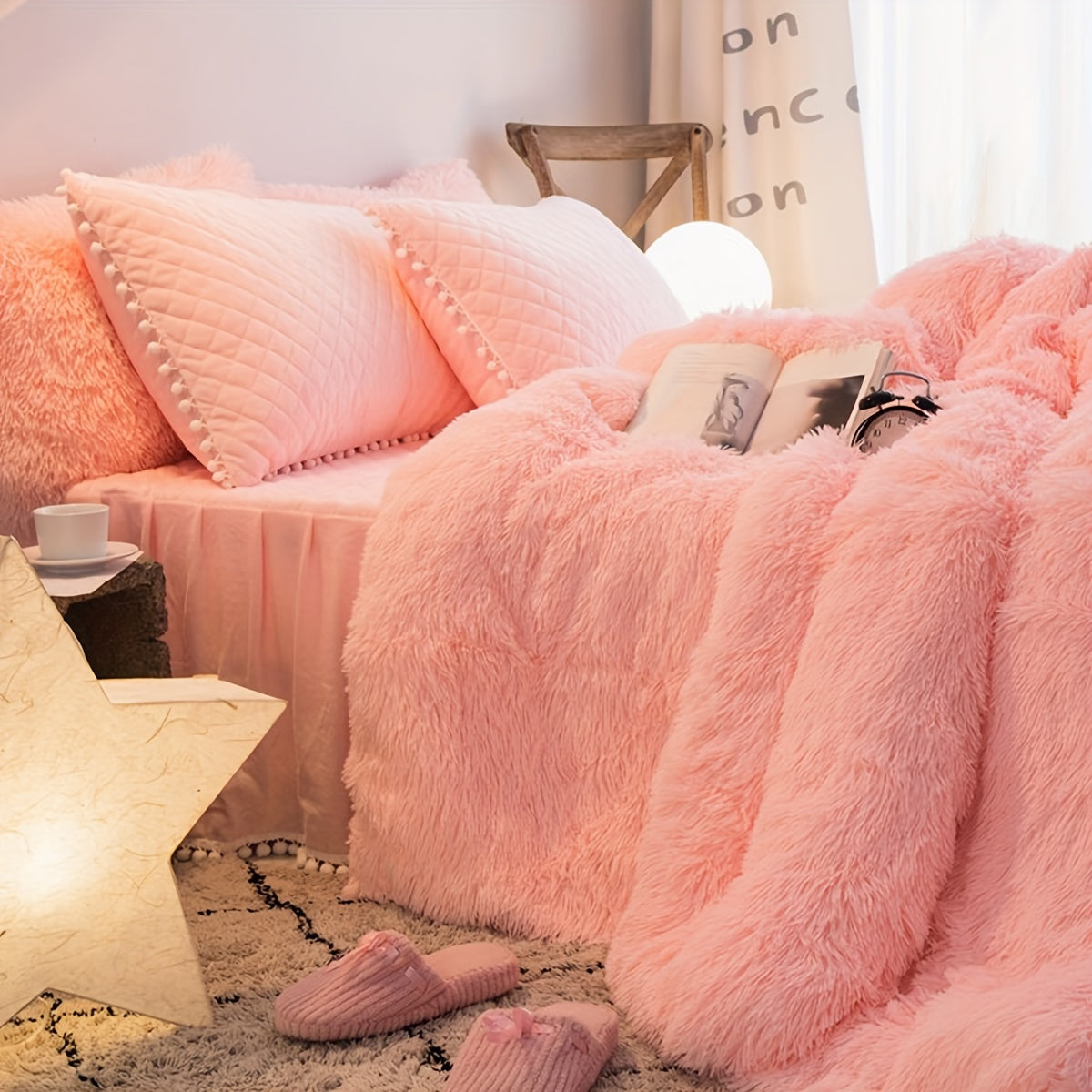 Luxurious Three-Piece Velvet Bedding Set with Soft Velvety Texture