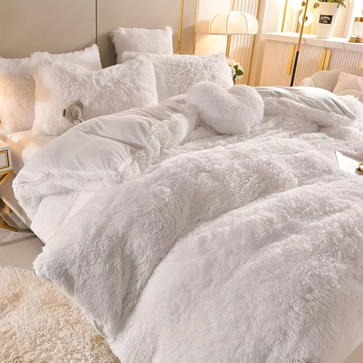 Luxurious Three-Piece Velvet Bedding Set with Soft Velvety Texture