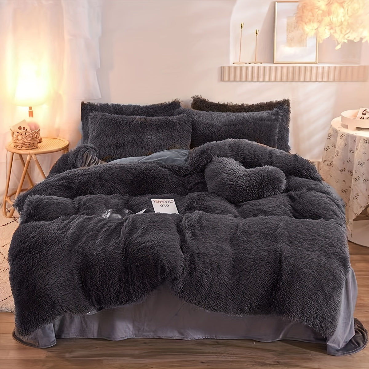 Luxurious Three-Piece Velvet Bedding Set with Soft Velvety Texture