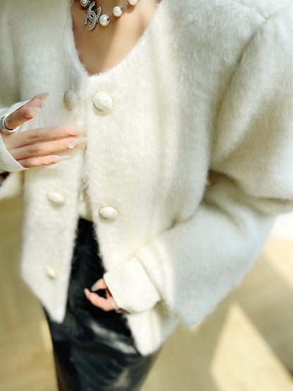 Louise | Cozy Fuzzy Buttoned Short Wool Coat