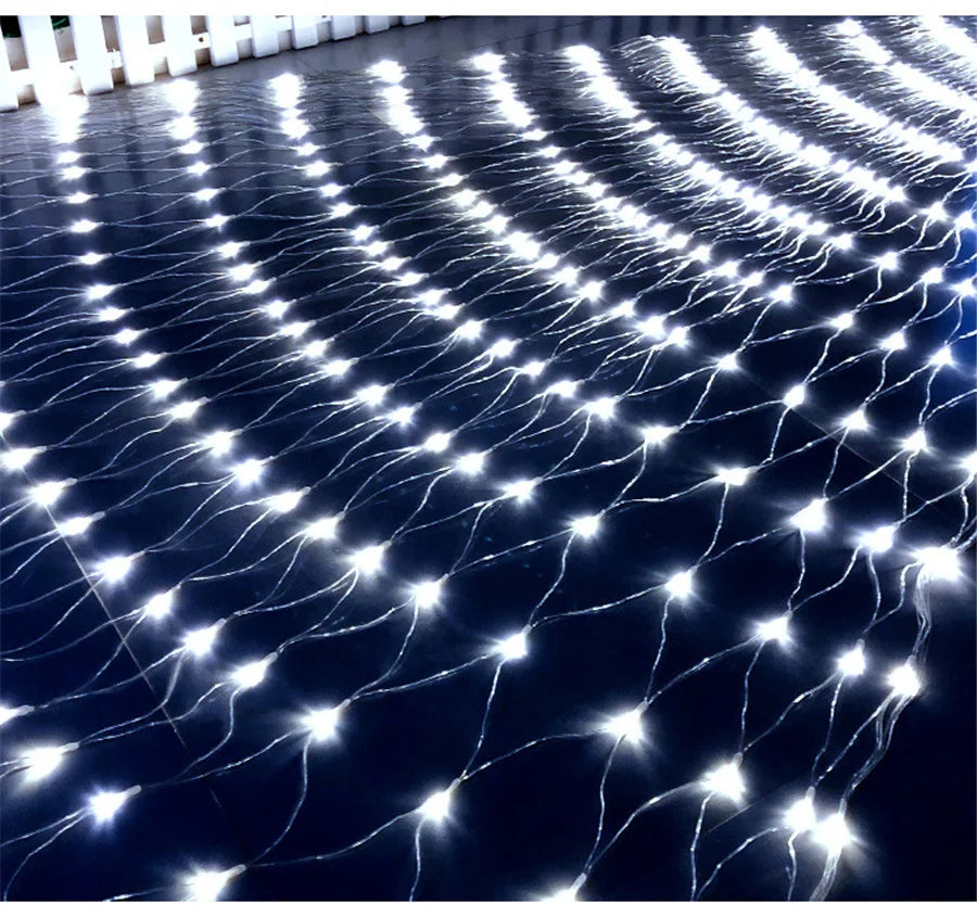 Elegant LED Outdoor Lighting with Net Design