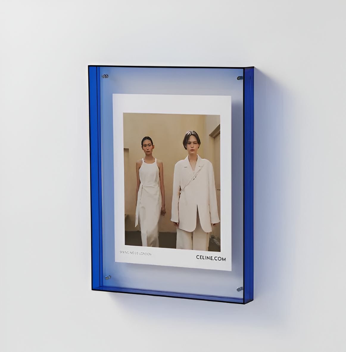 Seravina - Sleek Minimalist Acrylic Picture Frame