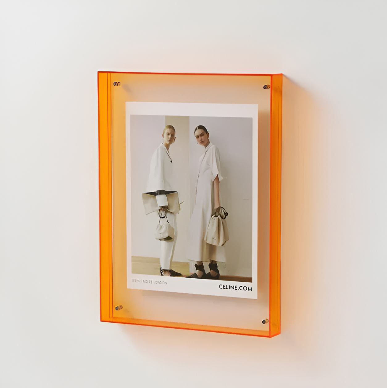 Seravina - Sleek Minimalist Acrylic Picture Frame
