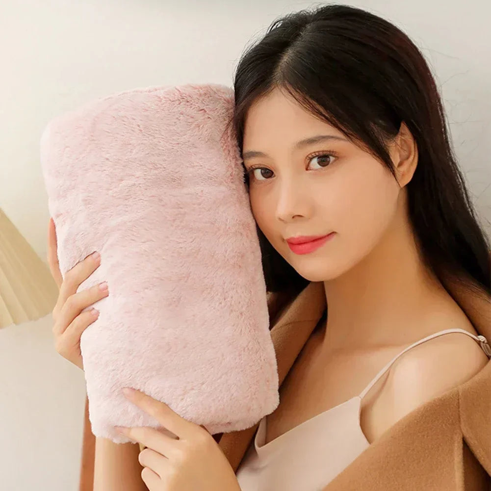 Compact Comfort: Relaxation and Warmth in One