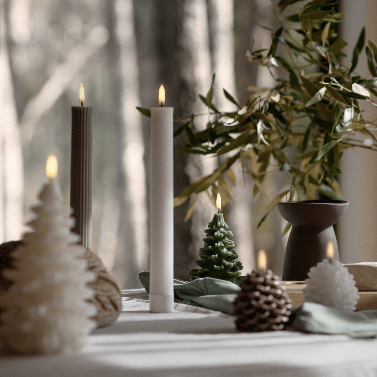 Elegant Green and White LED Candle Set with Tree Design - Safe and Stylish
