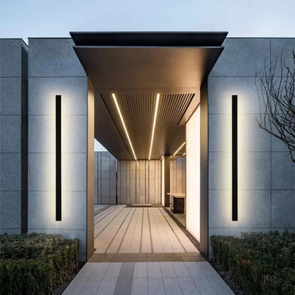 Contemporary LED Wall Light – LineaGlow