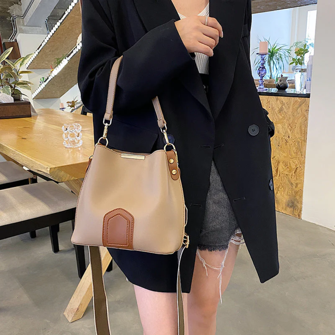Stylish Leather Shoulder Bag - BellaViva