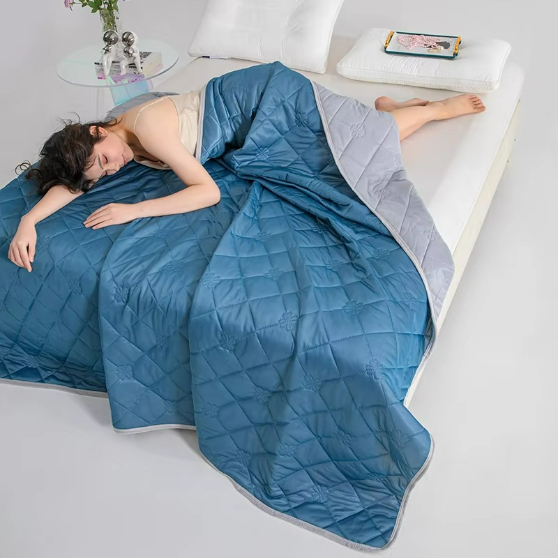 Lightweight Summer Duvet for Air-Conditioned Spaces - Soft and Comfortable