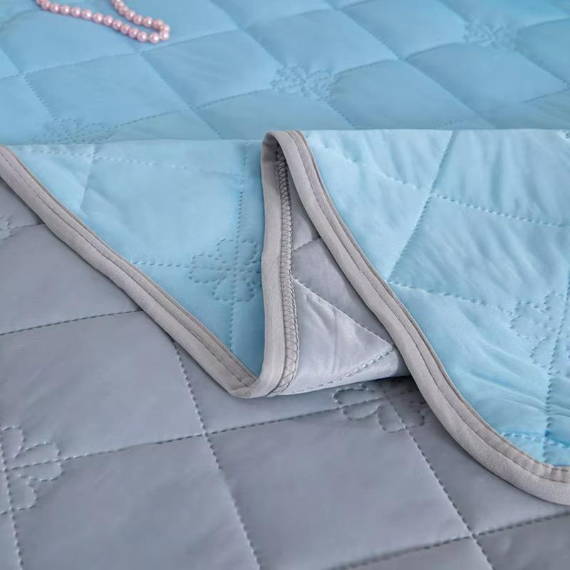Lightweight Summer Duvet for Air-Conditioned Spaces - Soft and Comfortable