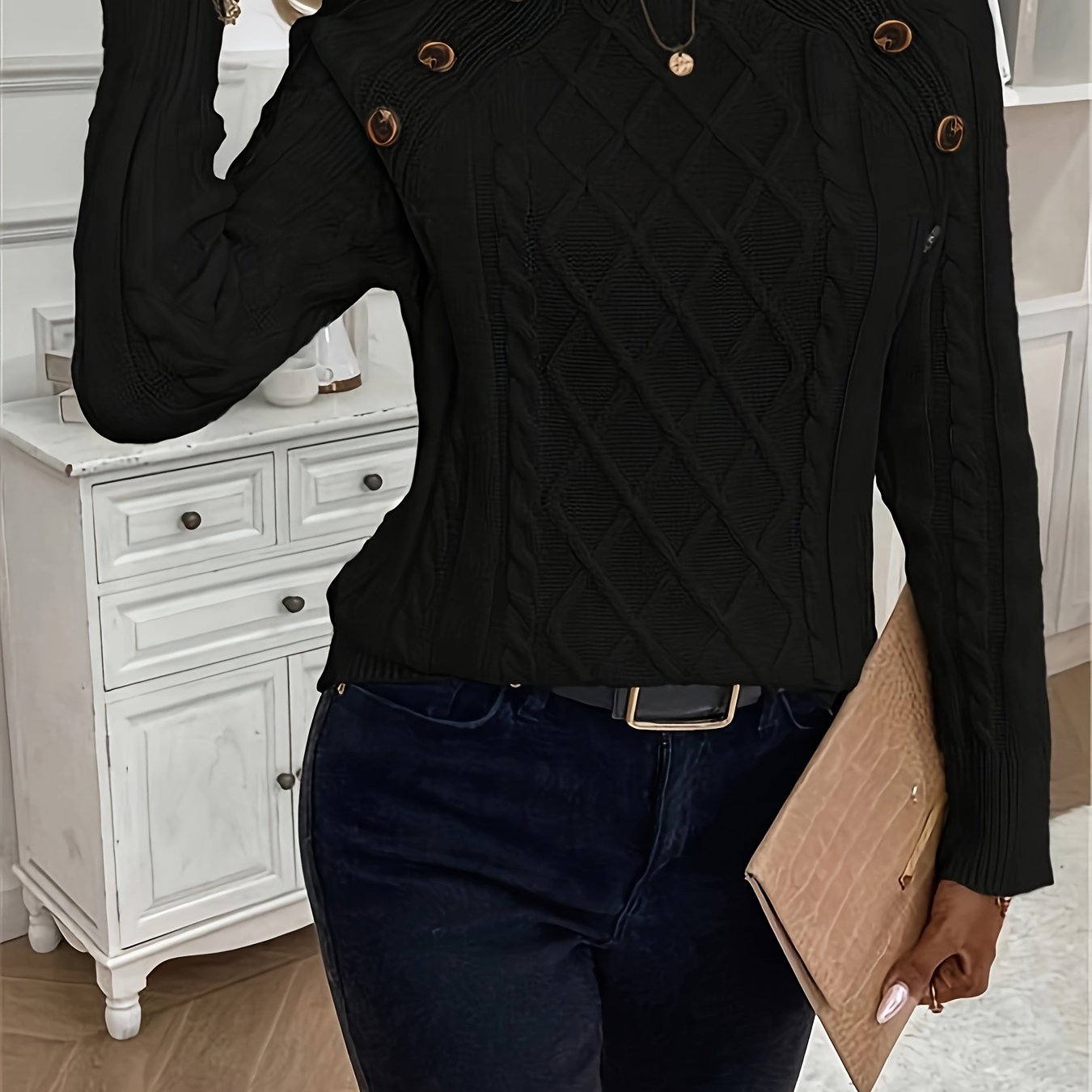 Evy | Timeless Cable Knit Sweater with Classic Round Neck