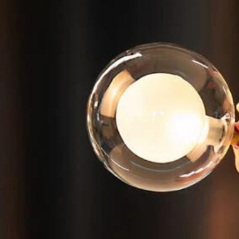 Chic Table Lamp for a Sophisticated Space - EleganceCraft