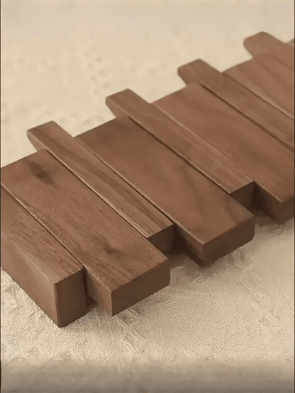 Stylish Piano-Inspired Coat Rack - Merging Elegance with Practicality