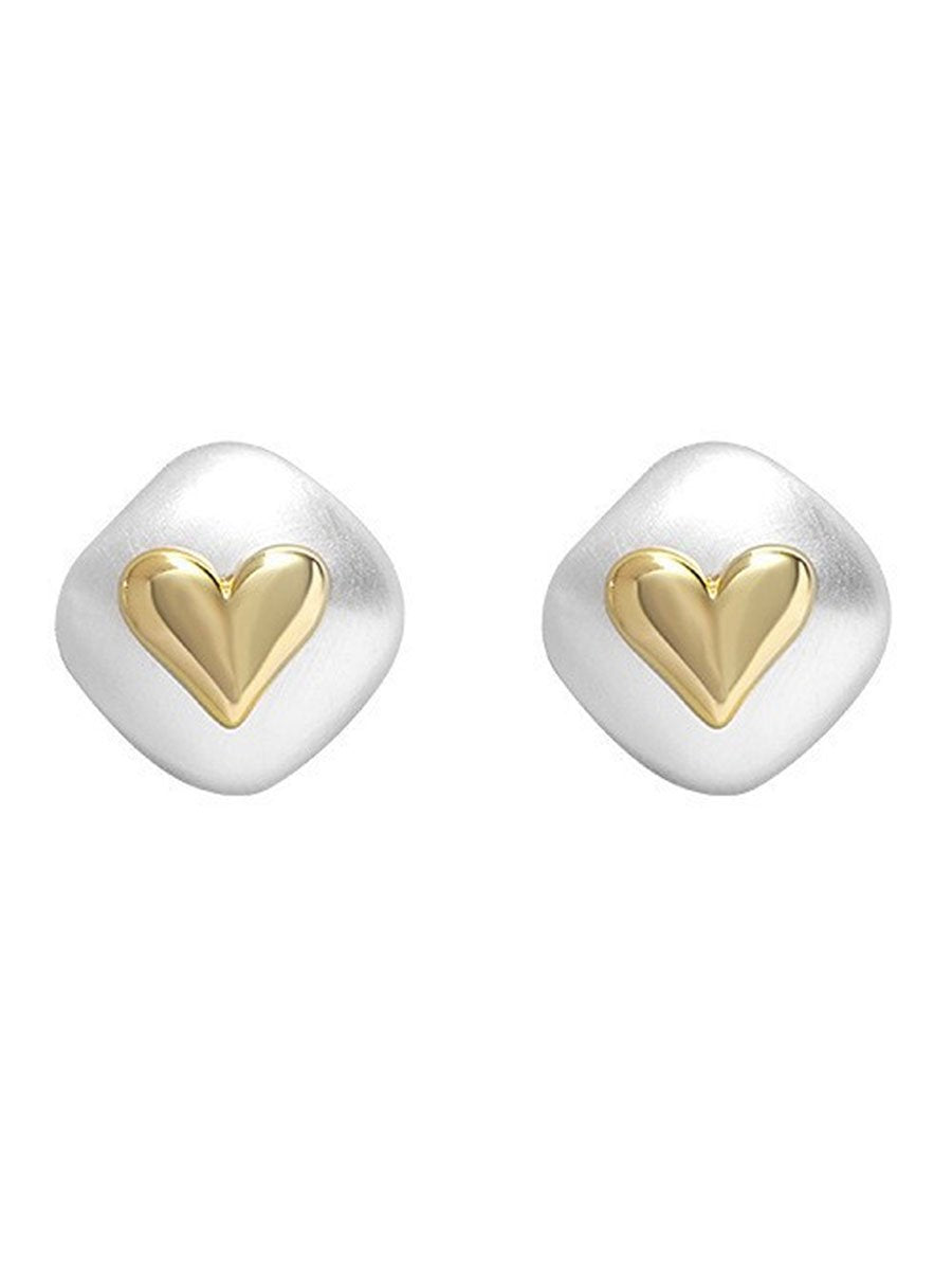Vintage-Inspired Pearl Earrings