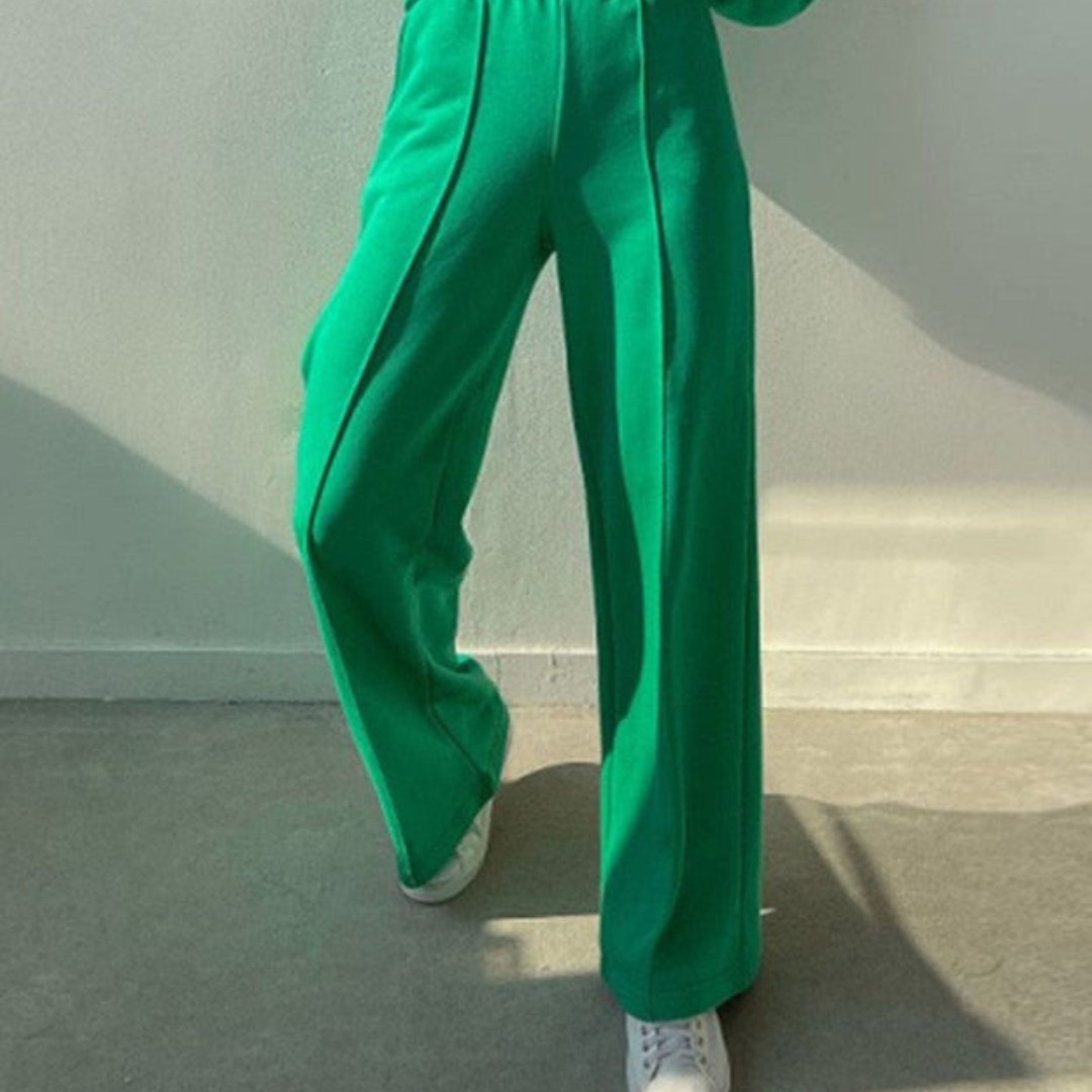 Lulu | Women's Luxe 2-Piece Tracksuit