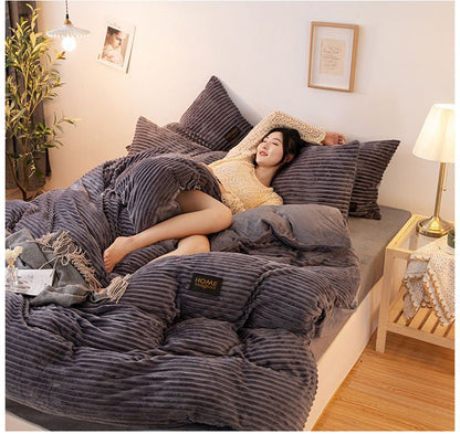 Warm and Plush Velvet Fleece Duvet Cover for Winter